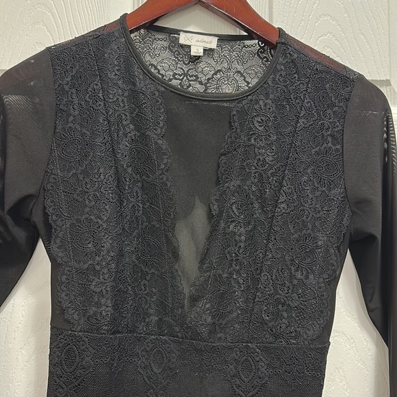 Gentle fawn black lace bodysuit size small - Picture 3 of 4